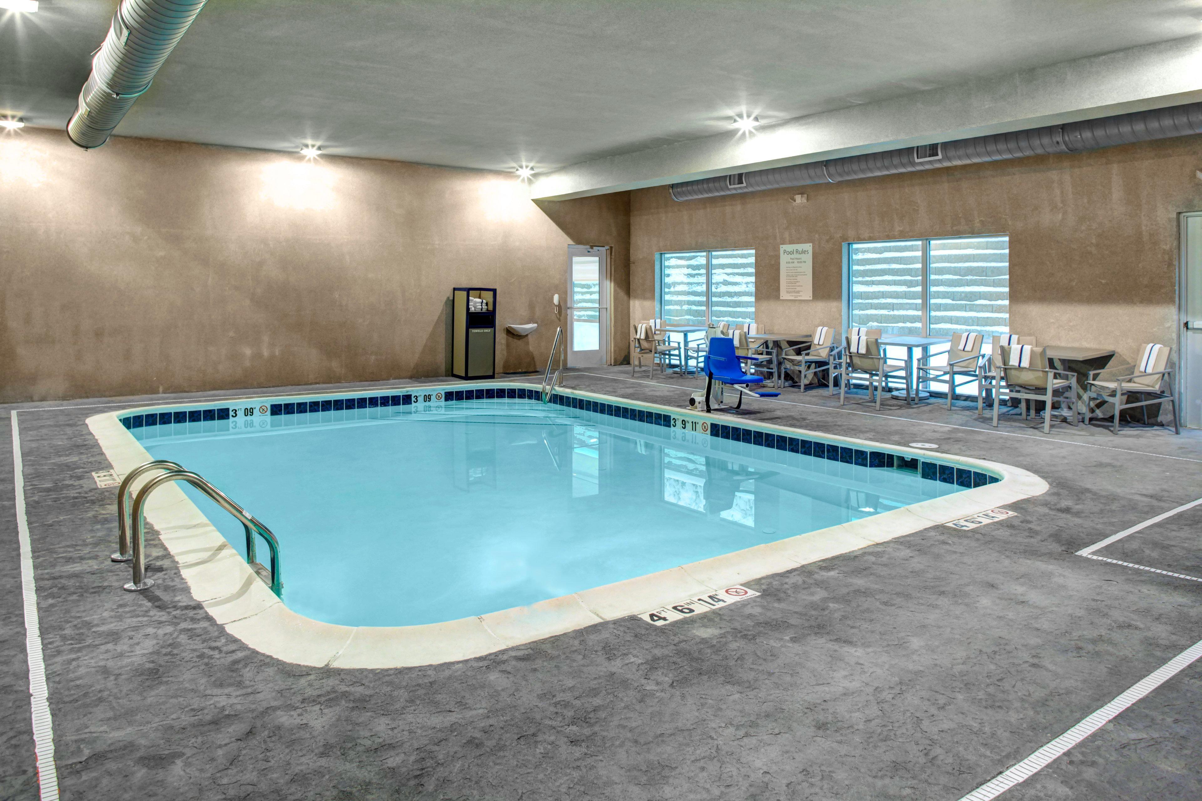 Holiday Inn Express & Suites Coldwater By Ihg Εξωτερικό φωτογραφία