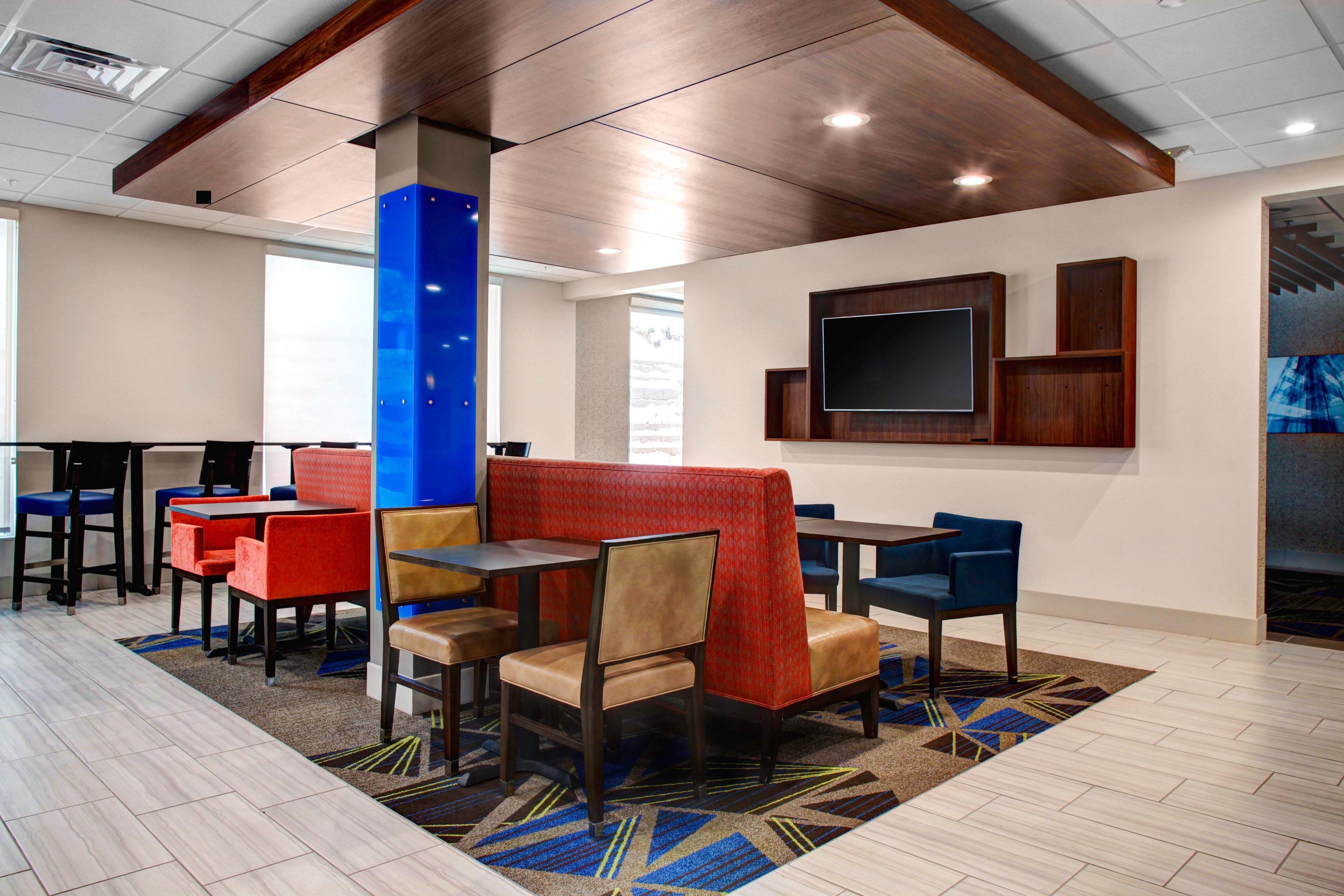 Holiday Inn Express & Suites Coldwater By Ihg Εξωτερικό φωτογραφία
